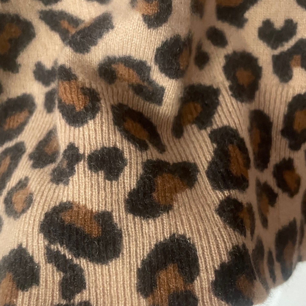Cynthia Rowley 100% luxurious 2-ply cashmere gorgeous Leopard Print sweater - Picture 6 of 8